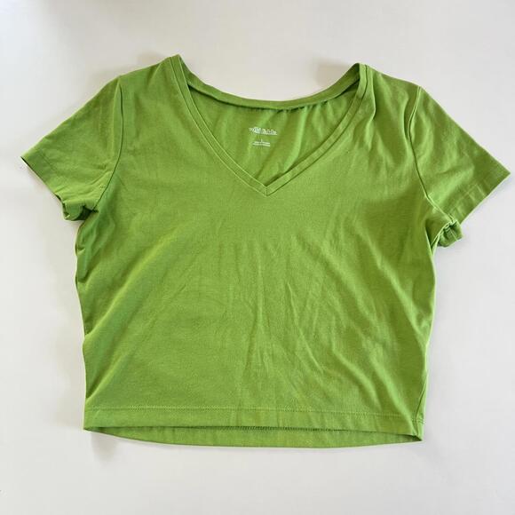 wild fable Tops - Wild Fable V-Neck Crop‎ Top in Vibrant Brat Green Size L